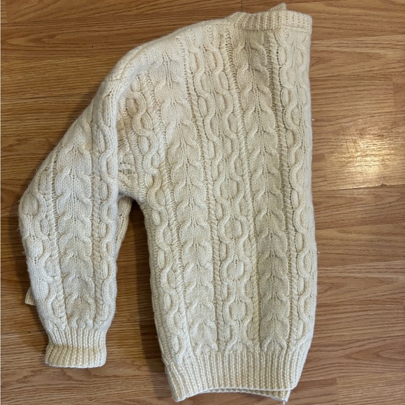 100% wool button down vintage sweater - Picture 5 of 9